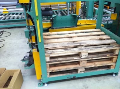 automatic feeding pallet