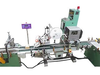 applicator for applying self-adhesive labels from above and at an angle of 90 degrees
